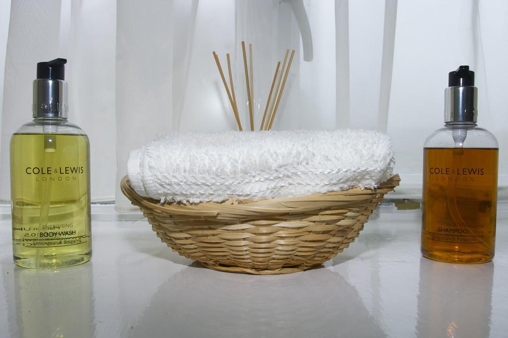 Pear Tree House B&B Пикъринг Стая снимка